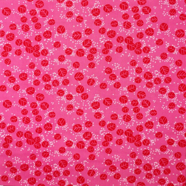 ST10053 Unelastische Webware in pink mit roten und weißen Blütenbättern aus 100% Baumwolle